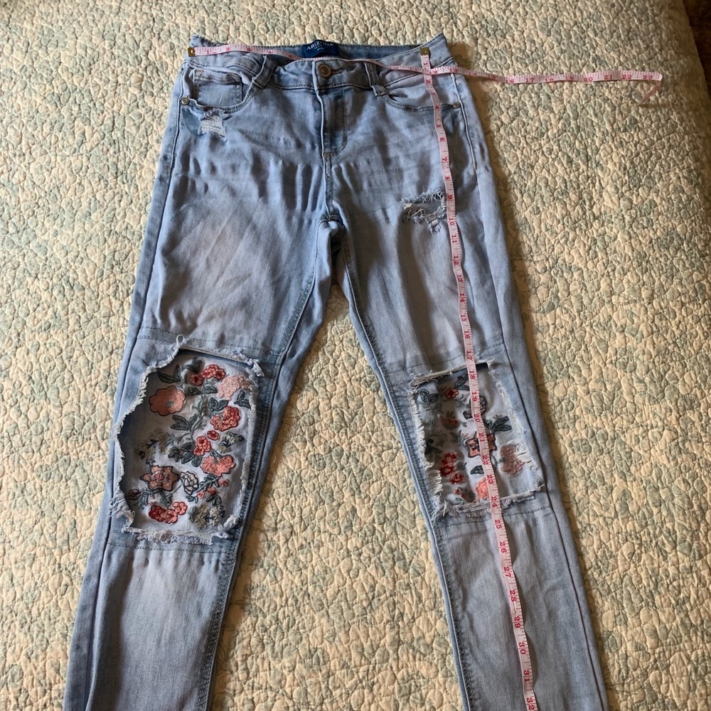 Girls Arizona Distressed Embroidered Jeans sz 16